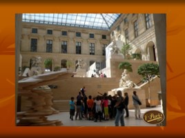 Лувр (фр. Musée du Louvre) — один из крупнейших музеев мира, слайд 36